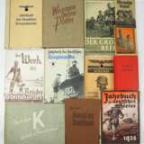 3. Reich: Lot Militär-Literatur. - фото 1