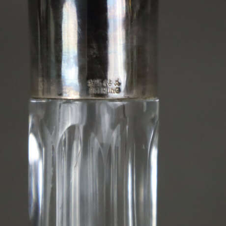 Zwei Glaskaraffen mit Silbermontierung und Flaschenanhängern - Foto 8