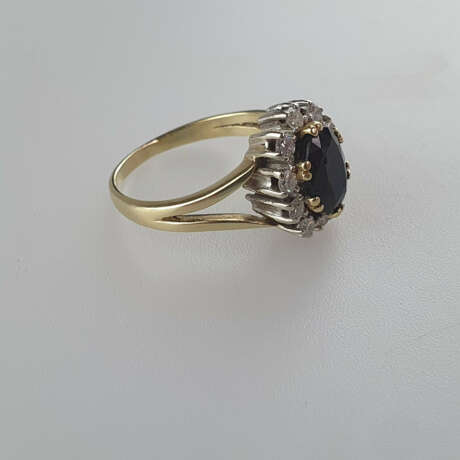 Saphirring mit Diamantkranz - photo 3