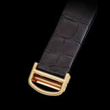 CARTIER. AN 18K PINK GOLD SQUARE WRISWATCH - фото 3