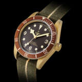 TUDOR. A BRONZE AUTOMATIC WRISTWATCH WITH SWEEP CENTRE SECONDS - photo 1