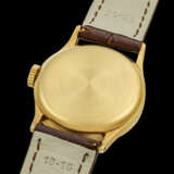 PATEK PHILIPPE. A RARE 18K GOLD WRISTWATCH WITH SWEEP CENTRE SECONDS - photo 2