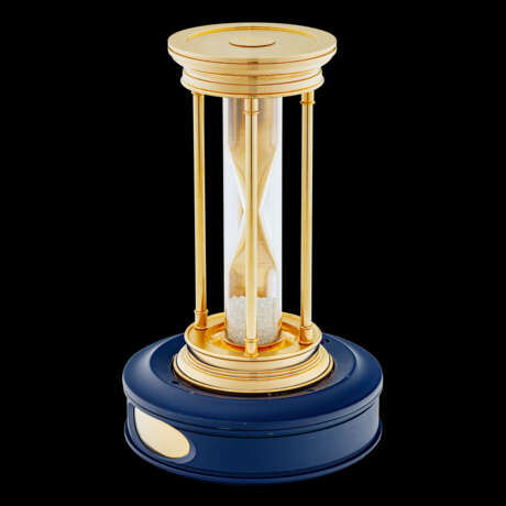 DE BEERS. A BRASS AND DIAMOND HOUR GLASS TIMER - фото 2