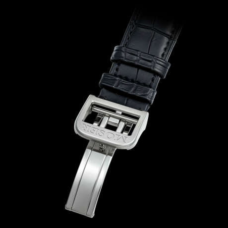 H. MOSER & CIE. A PLATINUM WRISTWATCH WITH SWEEP CENTRE SECONDS, MOON PHASES, DAY/NIGHT AND POWER RESERVE INDICATOR - Foto 3
