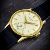 PATEK PHILIPPE. A LARGE AND ATTRACTIVE 18K GOLD WRISTWATCH - Foto 1