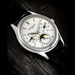 PATEK PHILIPPE. A PLATINUM AUTOMATIC PERPETUAL CALENDAR WRISTWATCH WITH MOON PHASES, 24 HOUR AND LEAP YEAR INDICATION