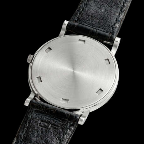 PATEK PHILIPPE. AN 18K WHITE GOLD ULTRA-SLIM WRISTWATCH - фото 2