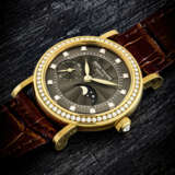 PATEK PHILIPPE. A LADY’S 18K GOLD AND DIAMOND-SET WRISTWATCH WITH MOON PHASES - фото 1