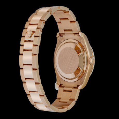 ROLEX. AN 18K PINK GOLD, DIAMOND-SET AND BLACK LACQUER AUTOMATIC WRISTWATCH WITH SWEEP CENTRE SECONDS, DATE AND BRACELET - photo 2