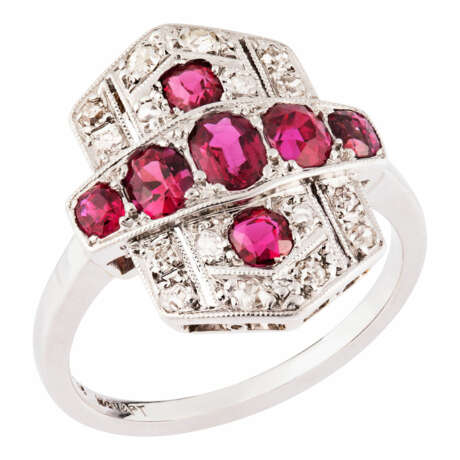 Art Déco Ring mit taubenblutroten Rubinen und Diamanten - Foto 1