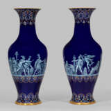Paar monumentale Meissener Vasen mit - photo 1