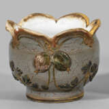Kleine Jugendstil- Vase mit Stachelbeerdekor - photo 1