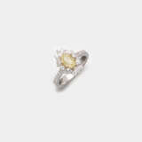 Hochfeiner Natural Fancy-Diamantring - photo 1