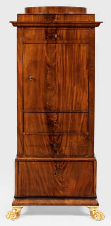 Biedermeier-Pfeilerschrank - photo 1