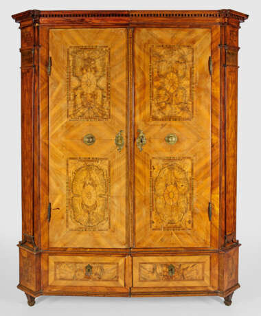 Louis XVI-Dielenschrank - photo 1