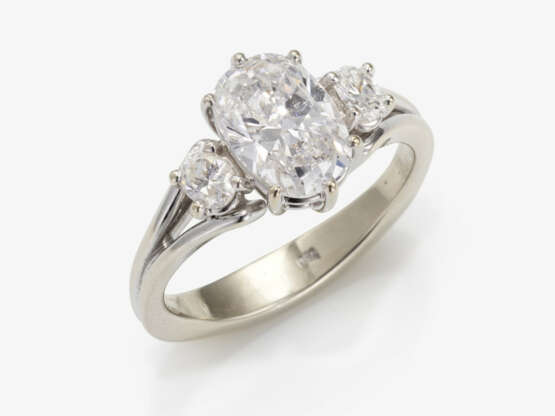 Ring mit Diamanten - photo 1