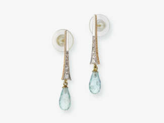 Ein Paar Ohrgehänge mit Aquamarinen und Diamanten