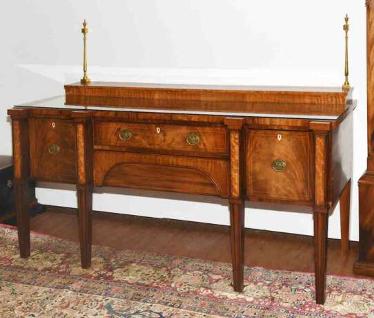 Sideboard - photo 1