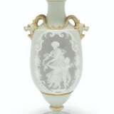 VASE 'A DOUBLE CULOT' EN PORCELAINE DE SEVRES PATE SUR PATE D'EPOQUE NAPOLEON III - Foto 1