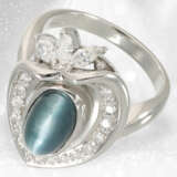 Ring: hochfeiner, neuwertiger Designerring aus Platin, "Blue Cat's Eye Chrysoberyll" und Diamanten, Unikat - фото 1