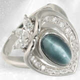 Ring: hochfeiner, neuwertiger Designerring aus Platin, "Blue Cat's Eye Chrysoberyll" und Diamanten, Unikat - photo 2