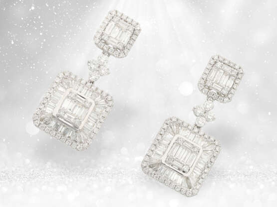 Ohrringe: außergewöhnliche Diamantohrringe mit raffiniert gefassten Baguette-Diamanten, 3,8ct - фото 3
