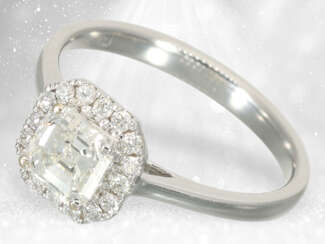 Ring: hochfeiner Diamant-Solitärring "Assher-Cut" 1ct