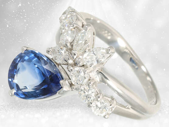 Ring: moderner, hochfeiner Platinring mit Saphir von 3ct und hochfeinen Diamanten, IGI - фото 5