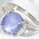 Ring: sehr wertvoller Platinring mit einem raren violetten Stern-Saphir "Purple Star" von 9,4ct - photo 2