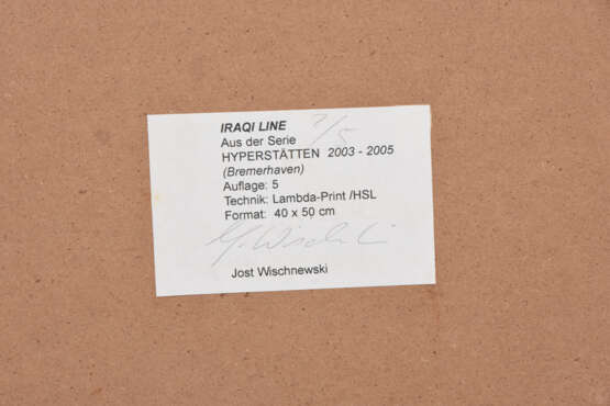 JOST WISCHNEWSKI, Iraqi Line aus der Serie HYPERSTÄTTEN, Lambda-Print, Deutschland, 2003-2005. - photo 3