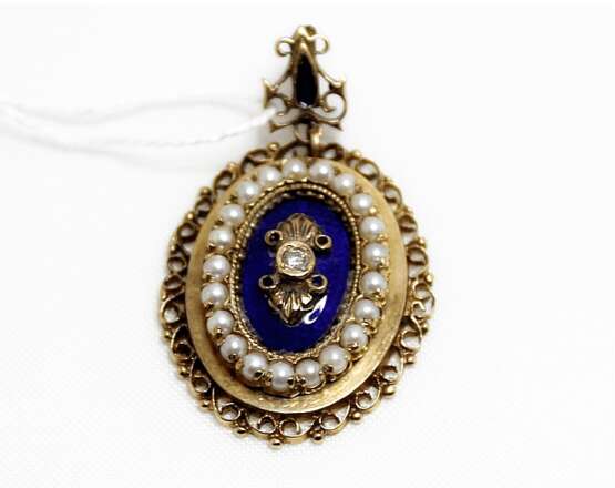 “Enamel pendant with diamond and pearls” - photo 1