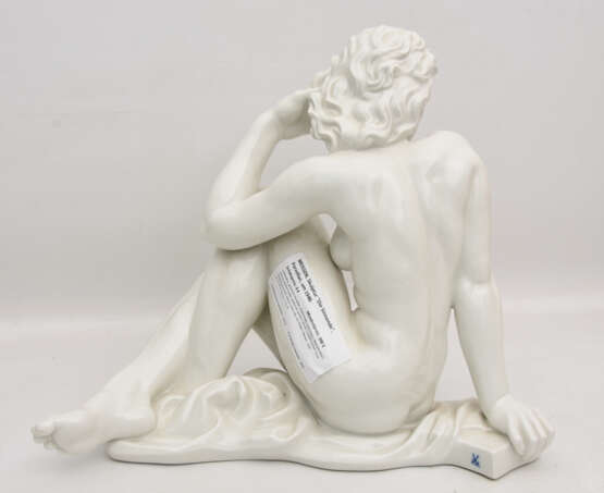 MEISSEN, Skulptur "Die Sinnende", Porzellan, um 1940. - photo 4