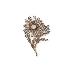 LATE 19TH CENTURY DIAMOND FLOWER BROOCH