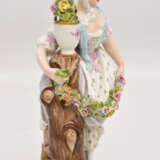 MEISSEN FIGURINE, Dame mit Blumengirlande, 19. Jahrhundert - фото 4