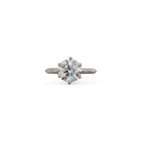 TIFFANY & CO. DIAMOND RING - photo 2