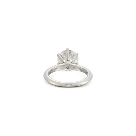 TIFFANY & CO. DIAMOND RING - фото 5