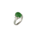 NO RESERVE | JADEITE AND DIAMOND RING - Foto 1