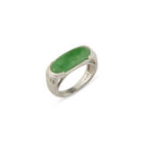 NO RESERVE | JADEITE AND DIAMOND RING - Foto 1