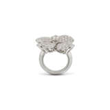 VAN CLEEF & ARPELS DIAMOND 'COSMOS' RING - photo 4