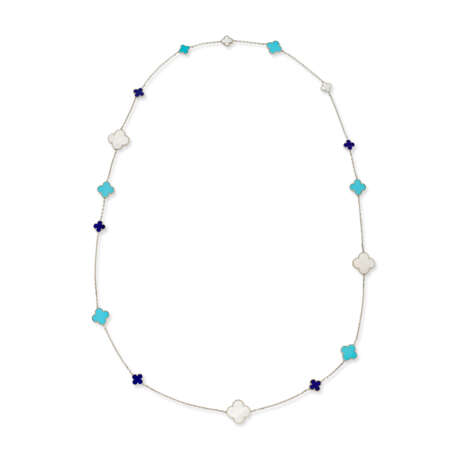 VAN CLEEF & ARPELS TURQUOISE, MOTHER OF PEARL AND LAPIS LAZULI 'MAGIC ALHAMBRA' NECKLACE - Foto 3