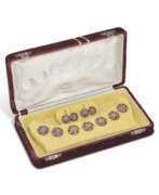Rubis synthétique. SYNTHETIC RUBY AND DIAMOND SHERWANI BUTTONS AND CUFFLINKS