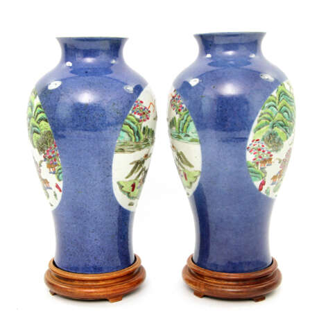 Paar Vasen mit famille verte-Dekor. CHINA, Kangxi-Periode (1662-1722) - photo 2