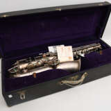 SAXOPHONE MIT KASTEN UND ZUBEHÖR, bez. "the buescher elkhart ind saxophone" nummeriert 163912. - Foto 5