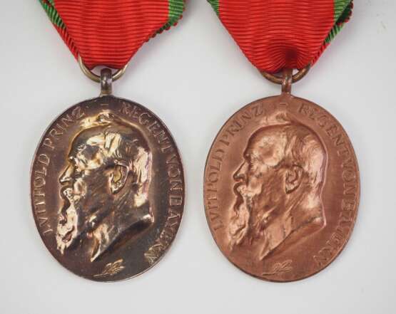 Bayern : Luitpold-Medaille, in Silber und Bronze. - Foto 1