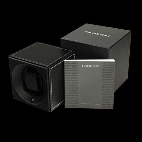 PANERAI, A PRESENTATION BOX WITH WINDING MECHANISM - photo 1