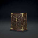 AN INCISED AND GILT POLYCHROME LACQUER CABINET - photo 1