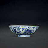 A VERY RARE EARLY-MING BLUE AND WHITE `FRUIT` BOWL - photo 1