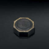 AN IMPERIAL MOULDED AND CARVED INKSTONE-SHAPED OCTAGONAL INK CAKE - фото 1