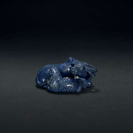 A LAPIS LAZULI ‘BUFFALO AND BOY’ GROUP - Foto 1