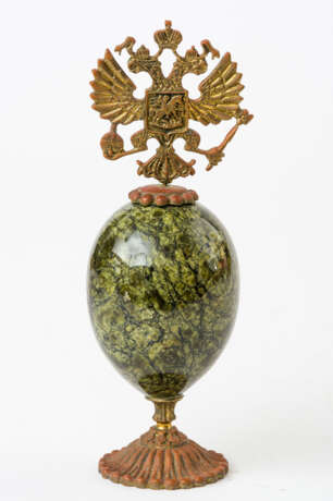 EGG WITH RUSSIAN COAT OF ARMS - photo 1